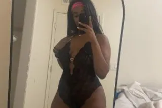 Gotta see it in person 💦🍫😘 - Image 3